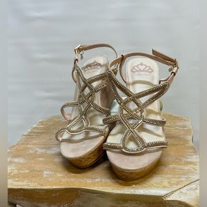 Fergalicious Womens Mimic Wedge Sandal-ROSE- Sz 7.5